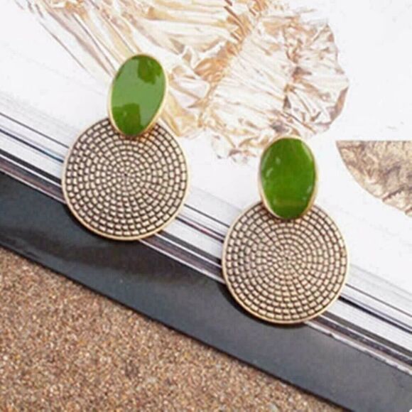 Antique Gold Lime Green Retro Textured Geometric Enamel Round Pendant Earrings - Picture 1 of 2